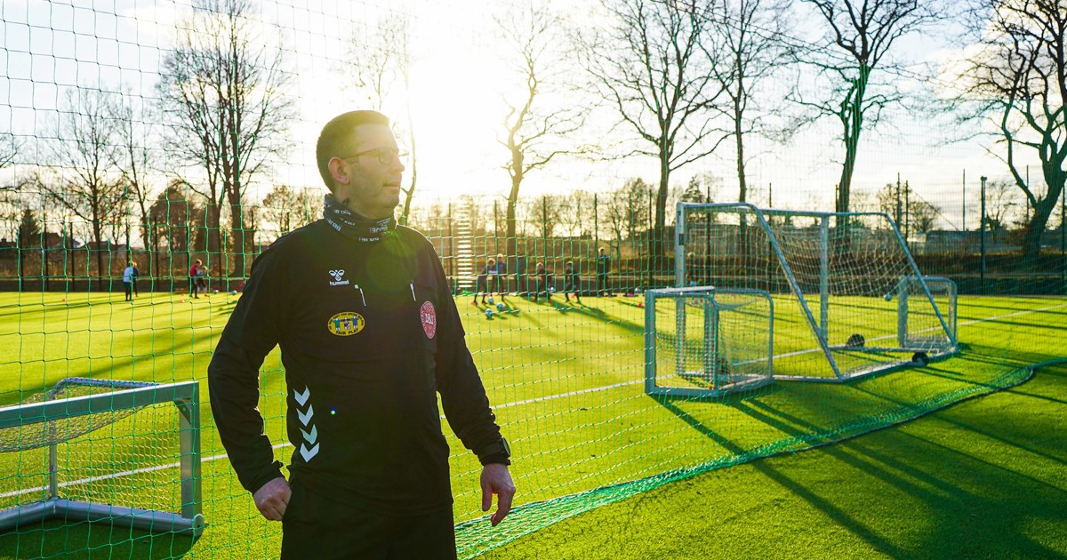 Jan Overgaard Jan har udskiftet taktikbrættet med et flip med en mønt